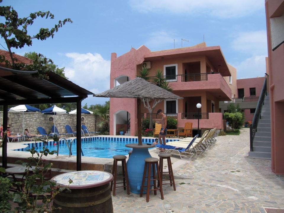Kri Kri Village Goúrnes Exterior foto