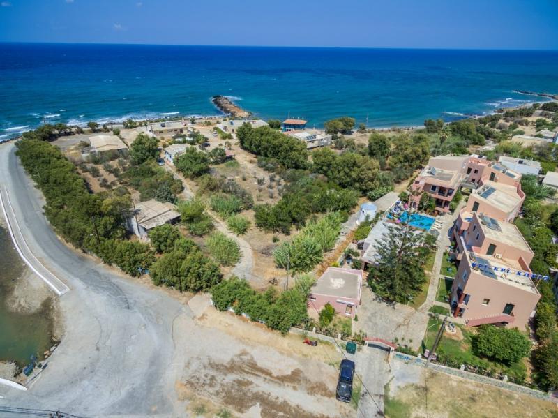 Kri Kri Village Goúrnes Exterior foto